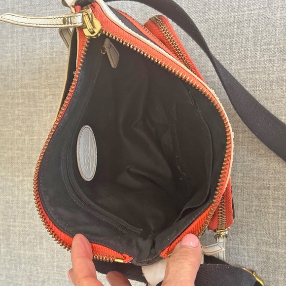 Fossil coated canvas crossbody floral bag - Picture 7 of 10